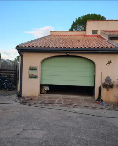 � Lunel-Viel, quand faut-il faire intervenir un couvreur sur sa toiture ?