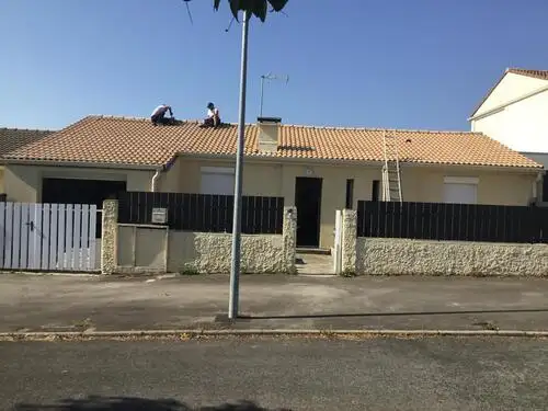 Toiture � Saint-Br�s : comment �viter les infiltrations et les d�g�ts co�teux ?