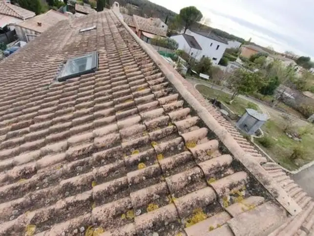 a-la-verune-securiser-sa-toiture-grace-a-un-couvreur-professionnel